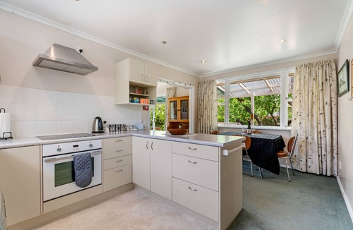 Clyde House | Clyde Classic - Otago Holiday Home