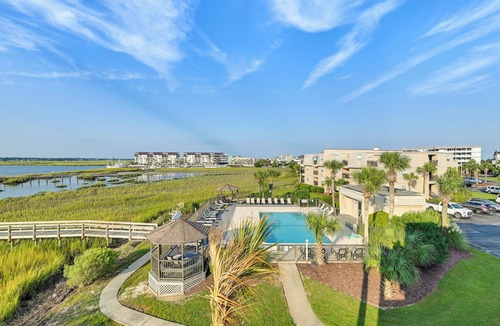 Gulf Stream Estates Condo | Coastal Murrells Inlet Condo with Balcony!