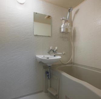 Higashi Ward Apartment | Coda House