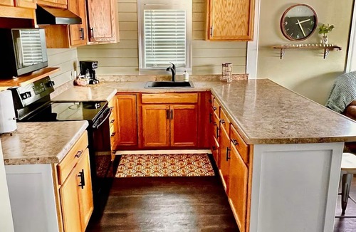 Newton House | Comfortable Home on 5th
