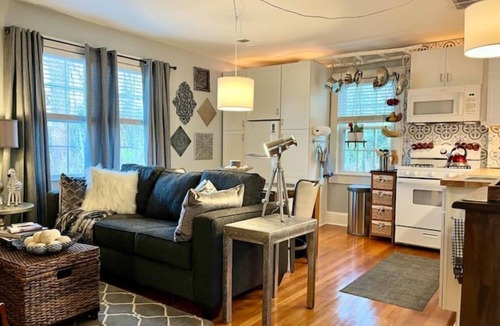 Easley Apartment | Comfy, cozy duplex apartment in downtown Easley