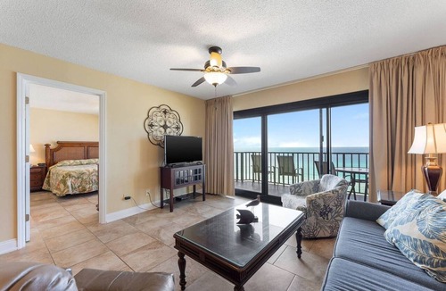Lower Grand Lagoon Condo | Commodore by iTrip Panama City Beach