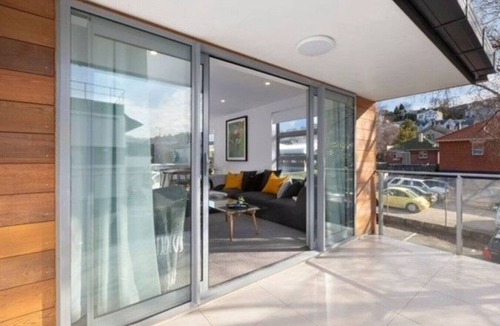 Dunedin City Centre Apartment | Convenient Stopover, Free Parking