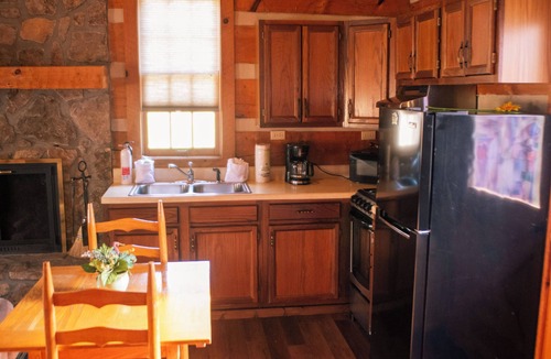 Pittman Center Cabin | Copeland Creek-Tiny Cabin Getaway!