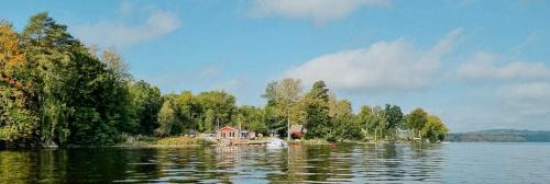 Moheda House | Cottage With Beach Plot, Boat And Jetty In Småland
