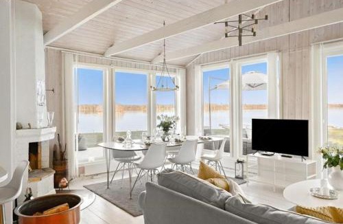 Moheda House | Cottage With Beach Plot, Boat And Jetty In Småland