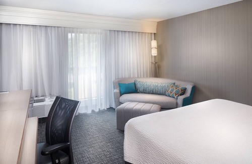 Lynchburg Hotel | Courtyard by Marriott Lynchburg