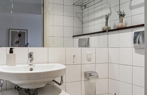 Lidingo Apartment | Cozy & Bright Studio Apartment in Lidingö