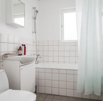 Horndal Apartment | Cozy & Bright Studio in Peaceful Horndal