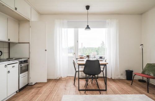 Horndal Apartment | Cozy & Bright Studio in Peaceful Horndal