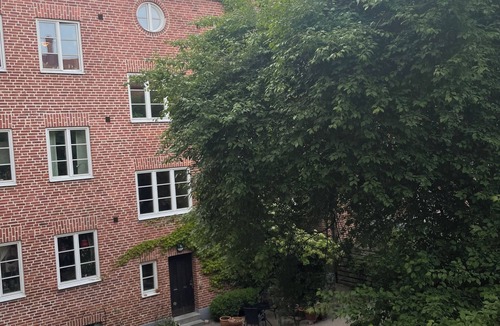 Centrum Apartment | Cozy flat in a quiet, leafy neighborhood in central Malmö