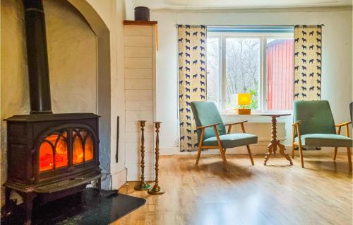 Odeshog House | Cozy Home In Ödeshög With Kitchen