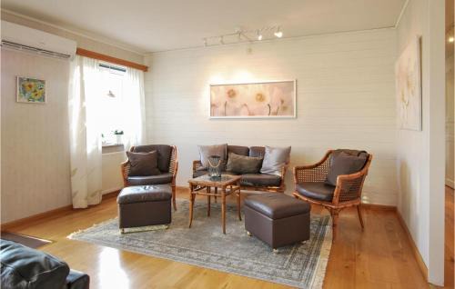 Borgholm House | Cozy Home In Borgholm With Sauna