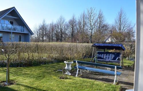Brantevik House | Cozy Home In Brantevik With House Sea View