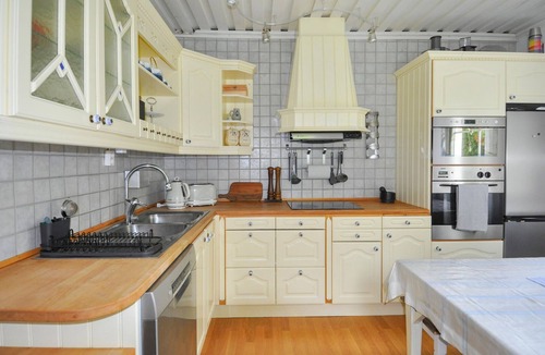 Degerfors House | Cozy home in Degerfors with sauna