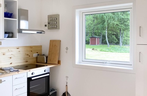 Ormaryd House | Cozy home in Ormaryd with house sea view