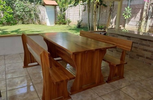 Savegre House | Tropical Bee Garden Holiday Houses