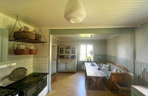 Ostra Amtervik House | Cultural Cottage By Lake Fryken In Värmland