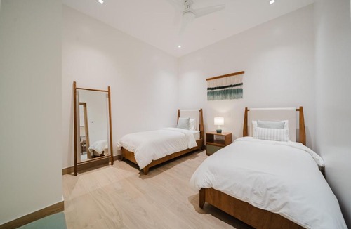 Quepos House | Custom Remote Work Studio with Balcony by Anyplace Old