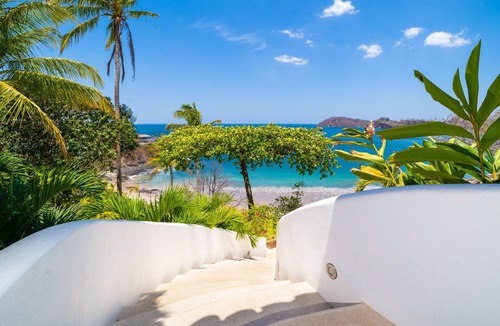 Playa Flamingo House | Cutting-Edge Oceanfront Villa with Private Pool & Spacious Outdoors – Private Stairs to the Beach!