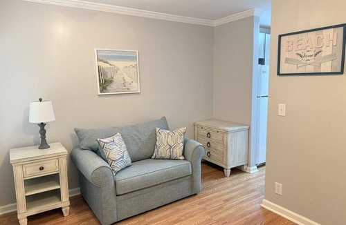 Little River Condo | D2 Bishop on the Green 2 BR 2 BA Condo Golf Course