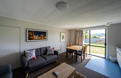 Reefton Hotel | Dawsons Hotel