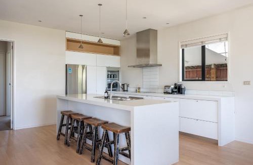 Wanaka House | Dragonfly Cottage