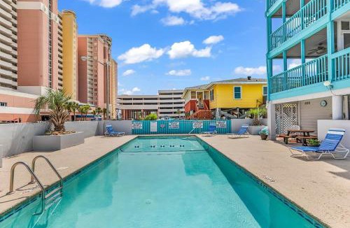 Crescent Beach House | Dream Ocean View Villa Steps to Beach Top Location w Pool