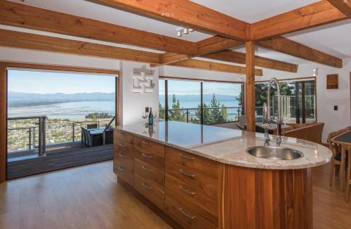 Britannia Heights House | Eagles Nest Nelson - Nelson Holiday House