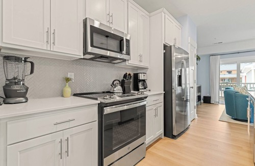 Bermuda Bay House | Ebb Tide 3 Bedroom at Cambridge Cove with Private Hot Tub!