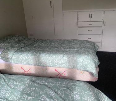 Dunedin House | Economical accommodation
