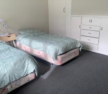Dunedin House | Economical accommodation