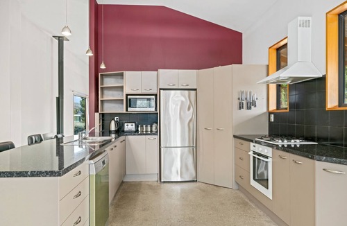 Mount Pisa House | Edgewater Escape - Cromwell Holiday Home