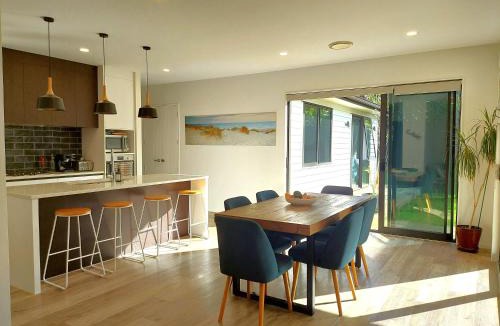 Wainui House | Entire Home in Milldale, Auckland