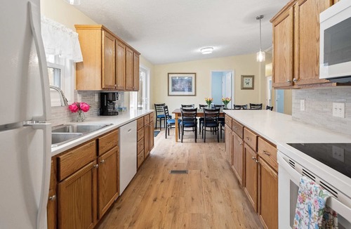 Kendall House | Expansive Sports Fields, Trails & Hot Tubs Retreat