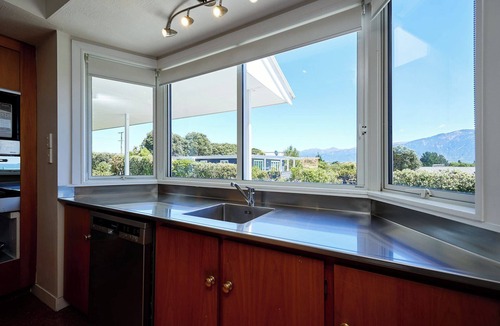 Kaikoura House | Expansive Views | Spacious | Large Yard - KK24113