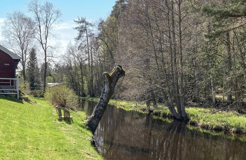 Kristinehamn House | Experience a relaxing holiday in this large house with a beautiful garden.