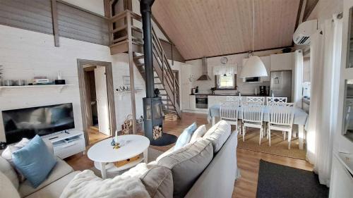 Funasdalen House | Falkstigen 5, Messlingen