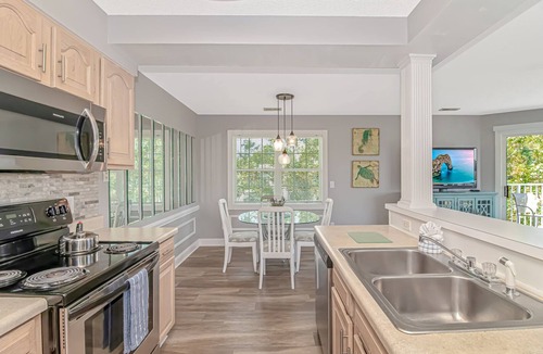Calabash Condo | Fantastic condo fully furnished and beautiful overlooking the Magnolia course