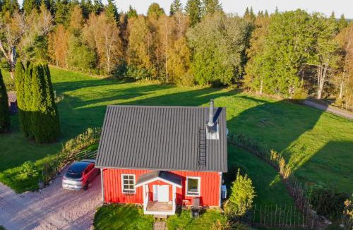 Ulricehamn House | Farm Stay Between Forests and Meadows