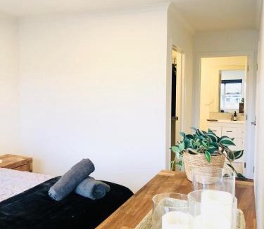 Hamilton Apartment | Flagstaff Hamilton Getaway
