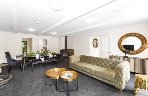 Waitakere Cabin | Flaxmere House - Luxury Accommodation and Venue