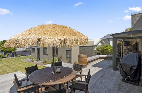 Foxton Beach House | Foxton Beach Escape - Foxton Beach Holiday Home