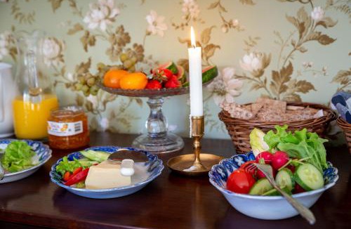 Galgamarken-Trosso Bed & Breakfast | Fregatten Bed & Breakfast