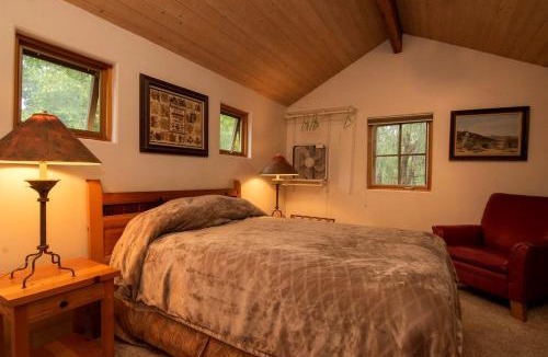 Pecos House | Glamp by the River: Unforgettable Getaway in New Mexico's Scenic Wilderness