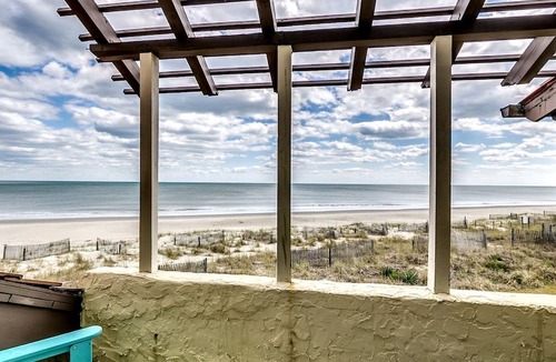 Debordieu Colony Villa | Gorgeous Beachfront Villa with Impressive Views in Georgetown, South Carolina