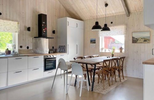 Falkenberg House | Gorgeous home in Jonstorp with WiFi
