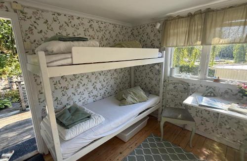 Ljungskile Cabin | Grottstugan 62-1