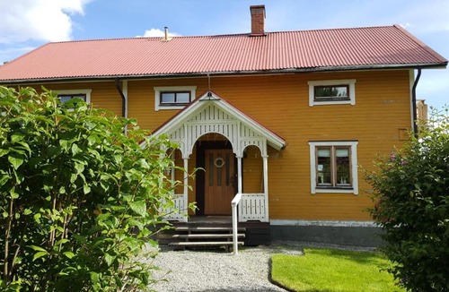 Bracke O House | Gula huset