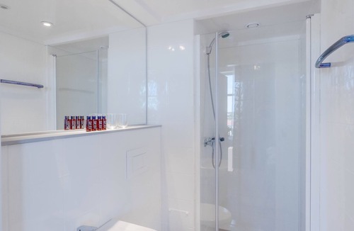 Peru-Lidhem Hotel | Hamnhotellet